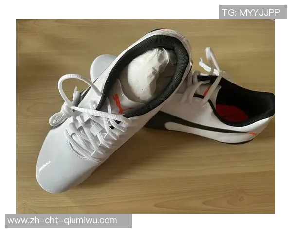 意产足球鞋的魅力与性能解析让你在球场上尽显风采 意产足球鞋的魅力与性能解析让你在球场上尽显风采